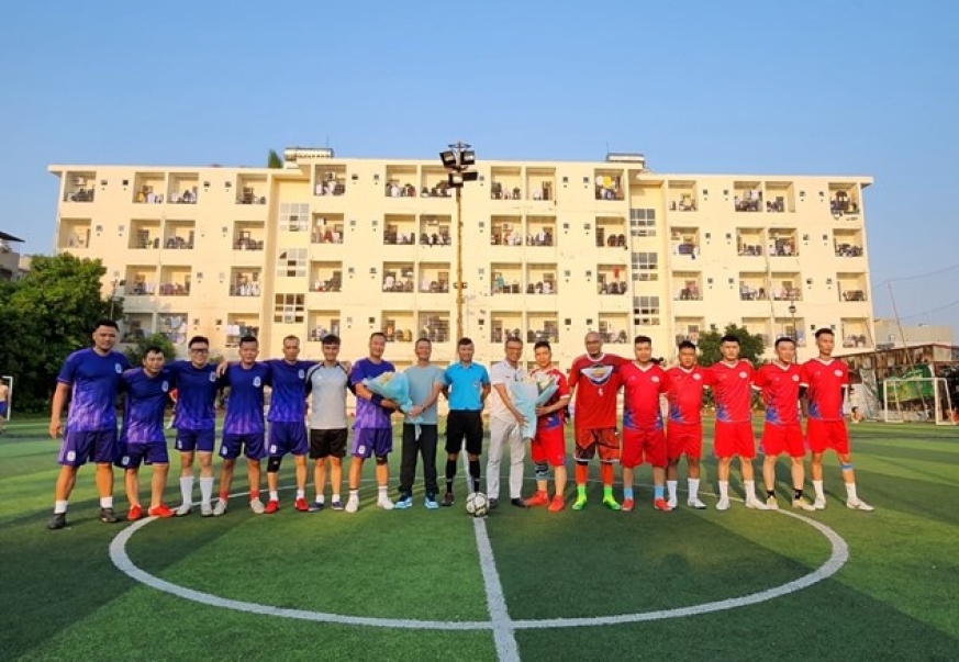 Football exchange between MACS and Lien Viet Logistics